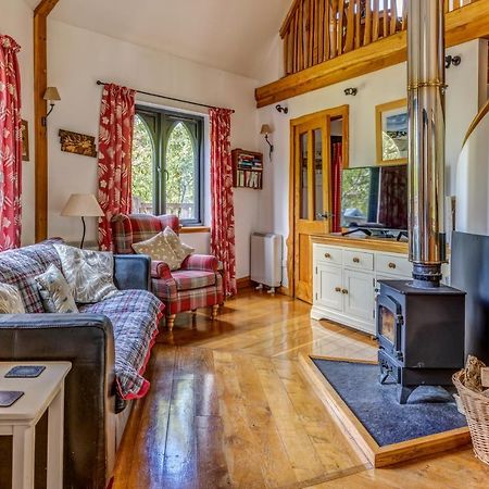 Villa Kinlochlaich Tree House à Appin Extérieur photo